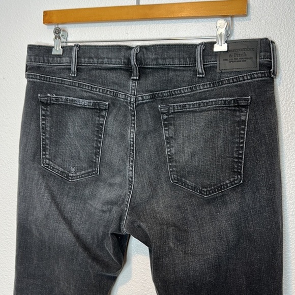 Abercrombie Fitch Athletic Skinny Jeans NWT size 38W 34L - Picture 7 of 8